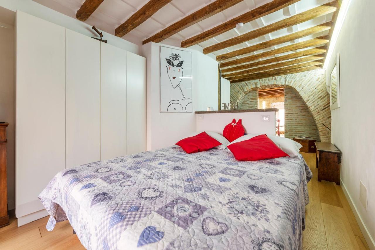 Largo Di Torre Argentina Cozy Studio Rome Luaran gambar